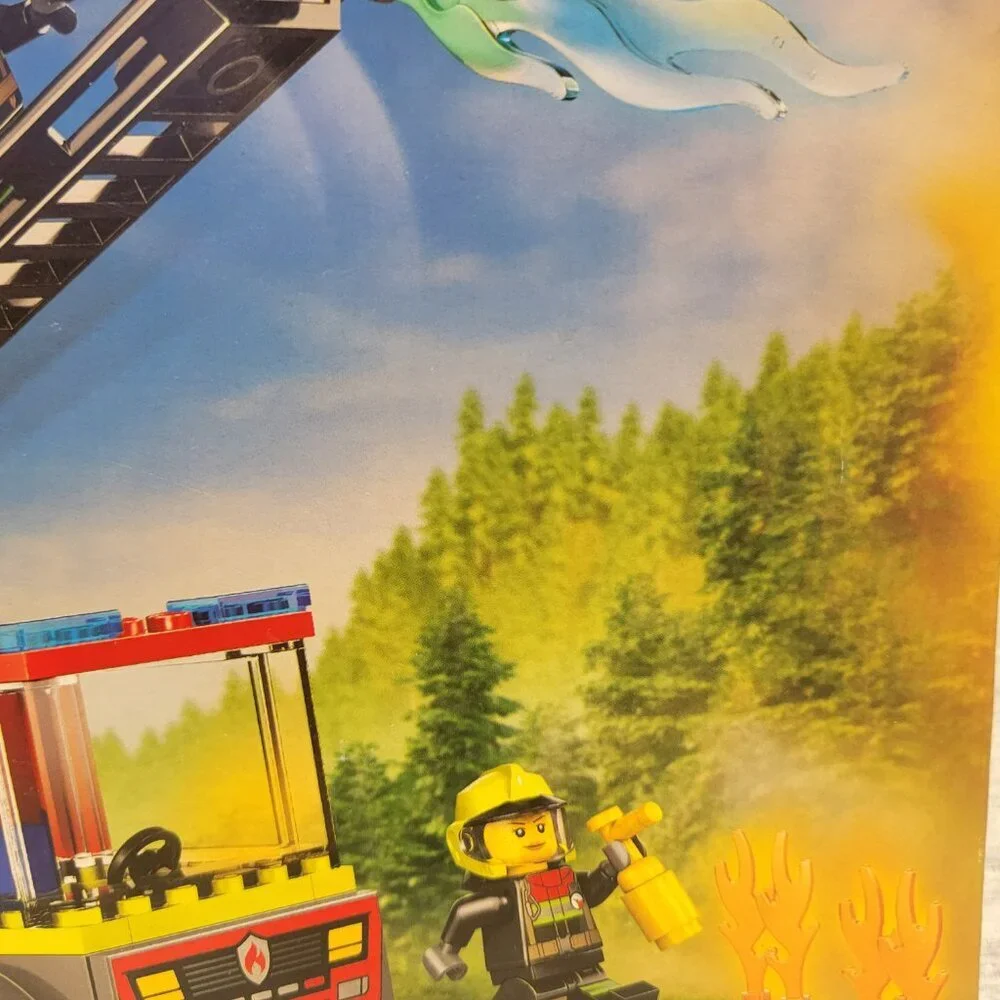 Lego City Fire Ladder Truck
